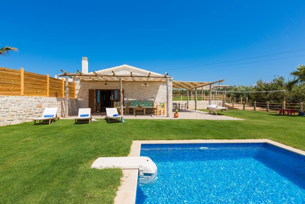 Chainteris Villas, Vast Views, By Thinkvilla Prínos Exterior foto